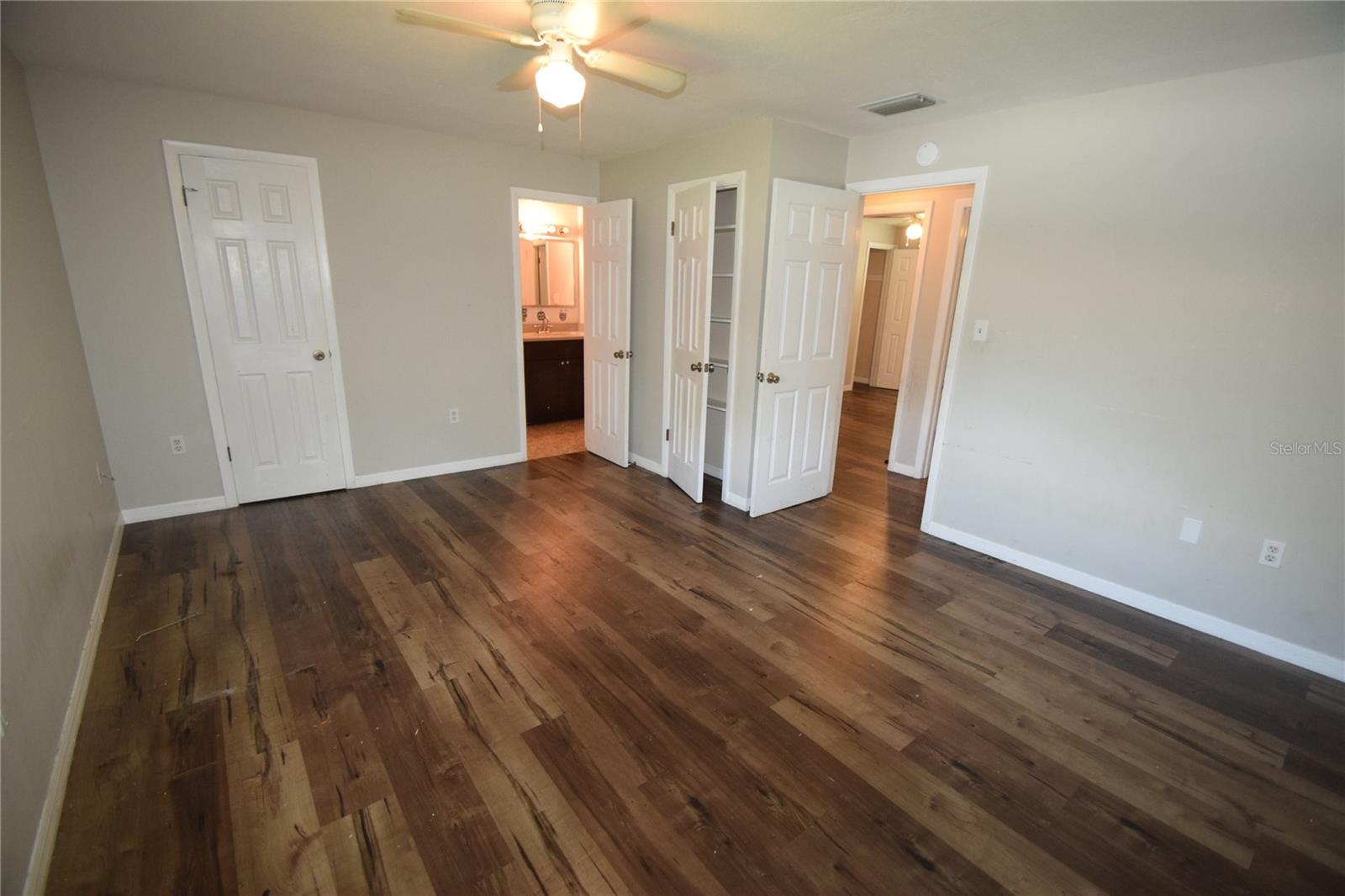 Image 7 of 22 For 2720 Castle Way 2720