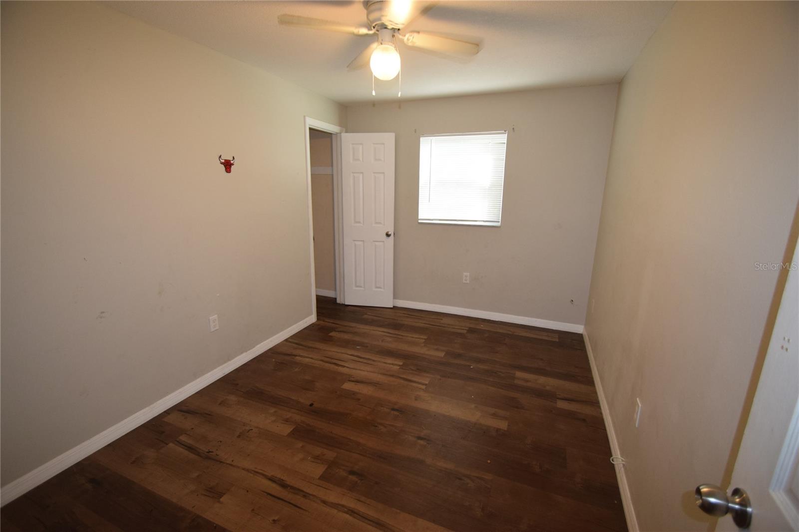 Image 8 of 22 For 2720 Castle Way 2720