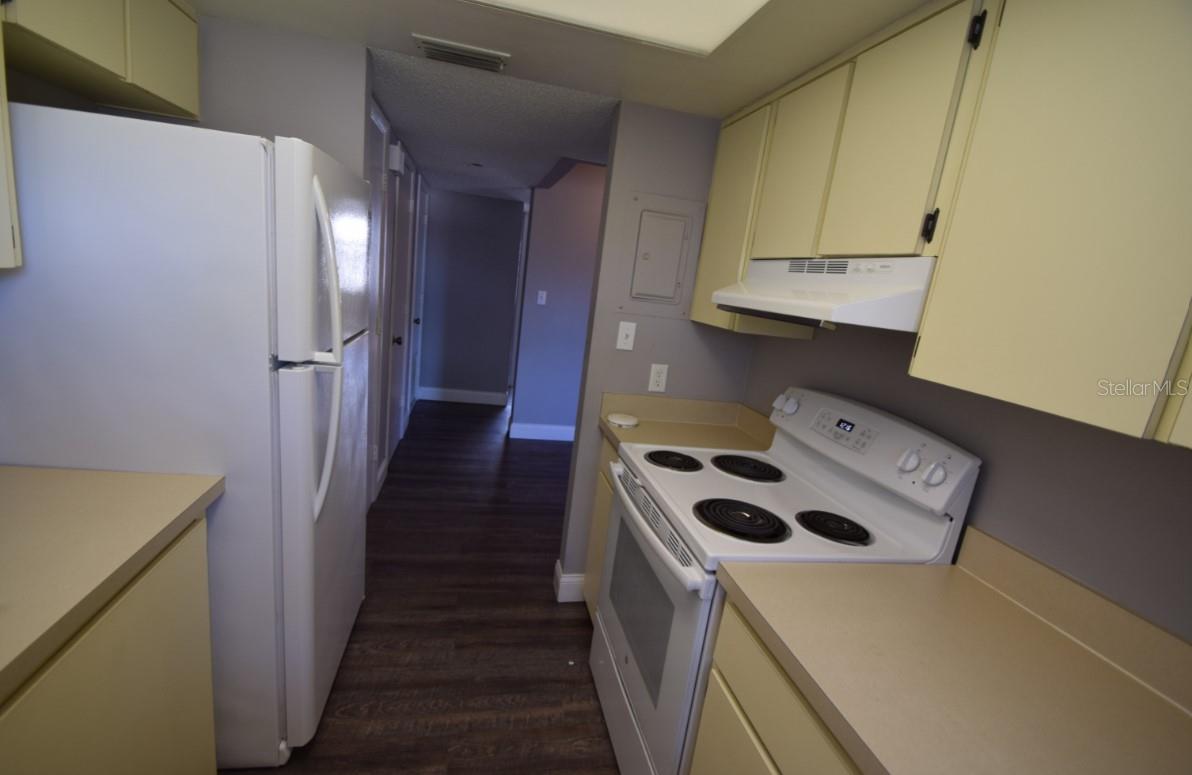 Image 9 of 15 For 1005 New York Avenue 6