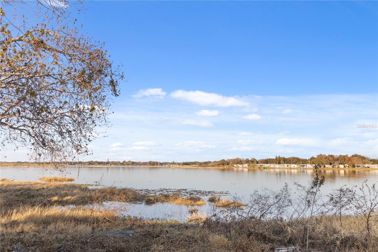 Image 19 of 25 For 1836 Crystal Lake Drive