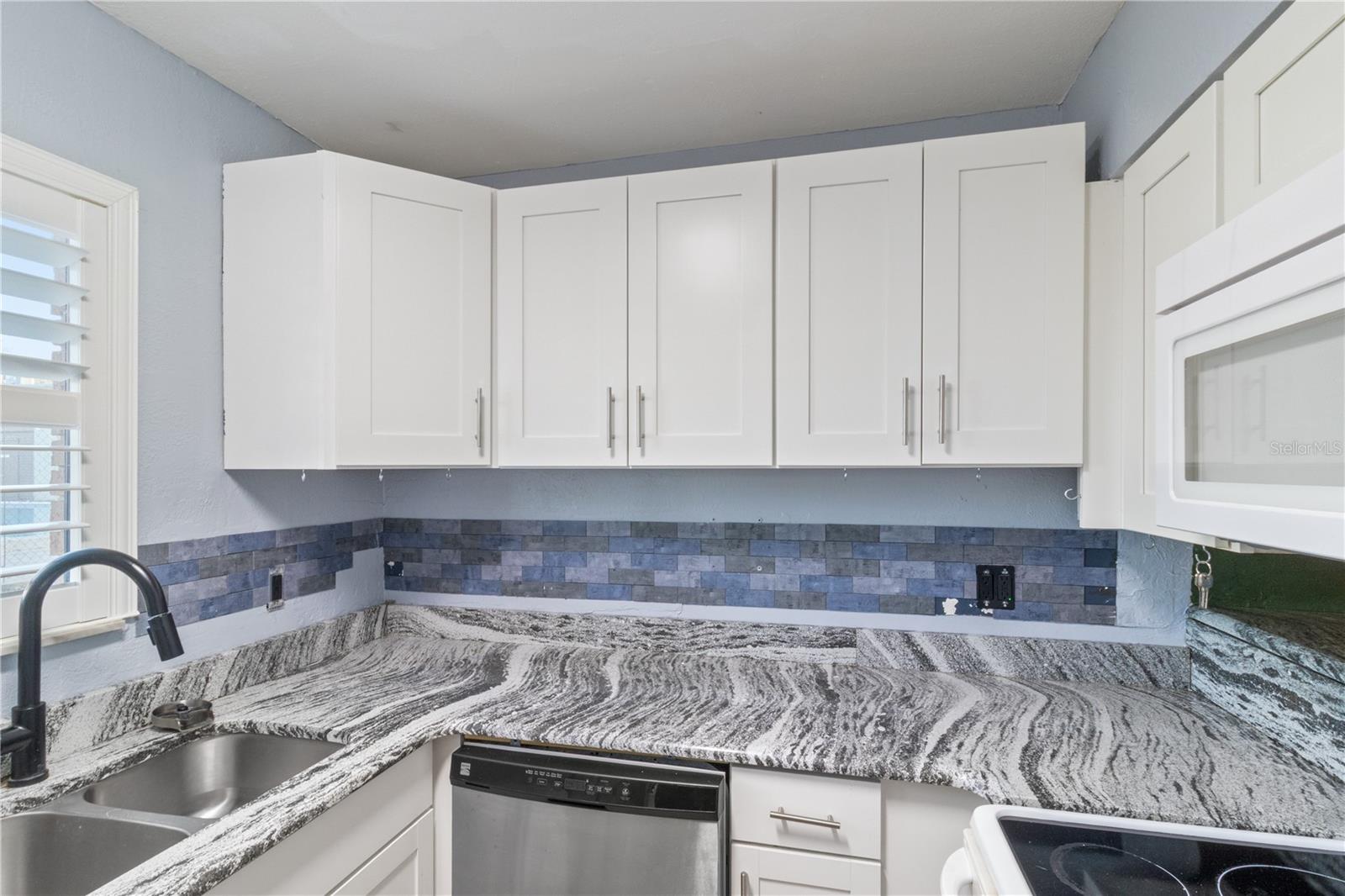 Image 3 of 25 For 1836 Crystal Lake Drive