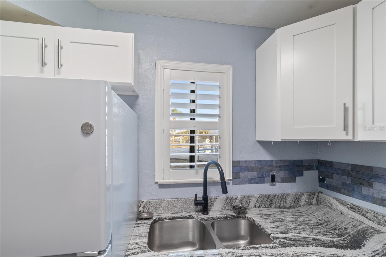 Image 5 of 25 For 1836 Crystal Lake Drive