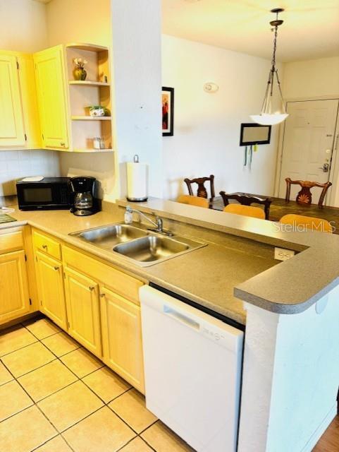 Image 15 of 67 For 8801 Dunes Court 204