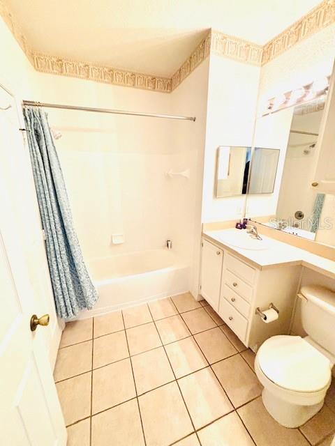 Image 37 of 67 For 8801 Dunes Court 204