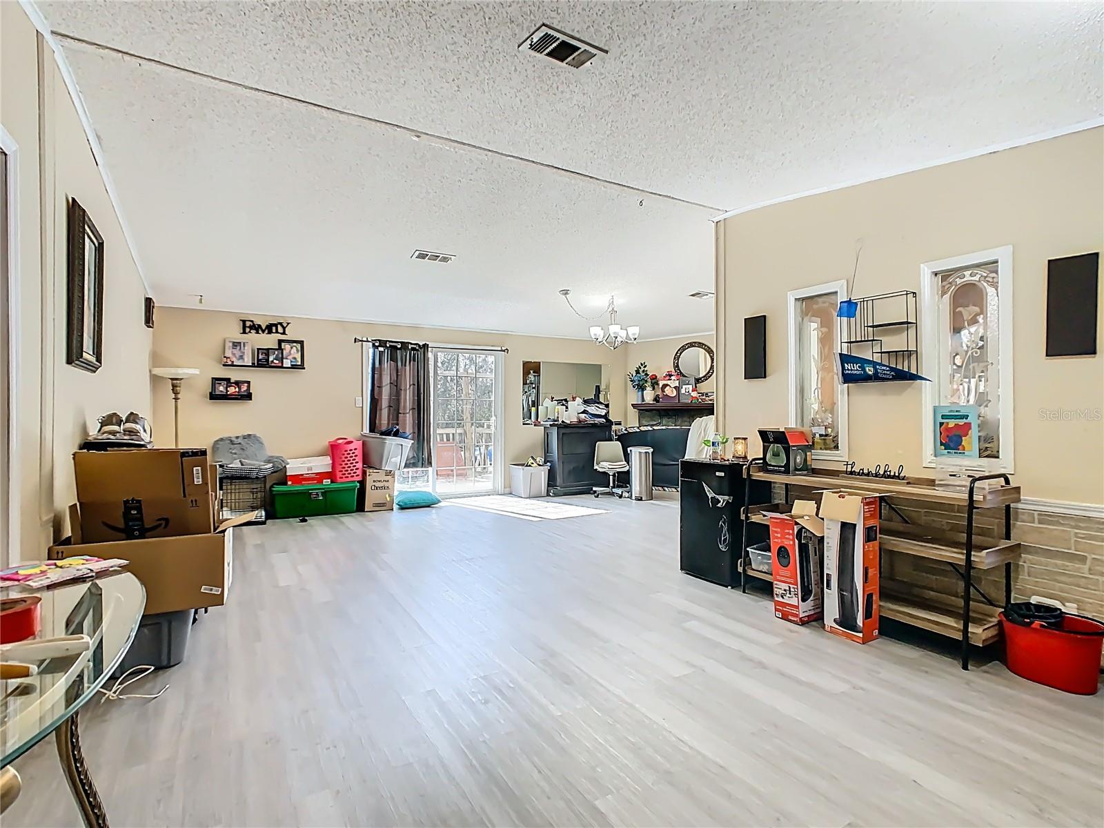 Image 11 of 50 For 4012 Shady Hammock Drive