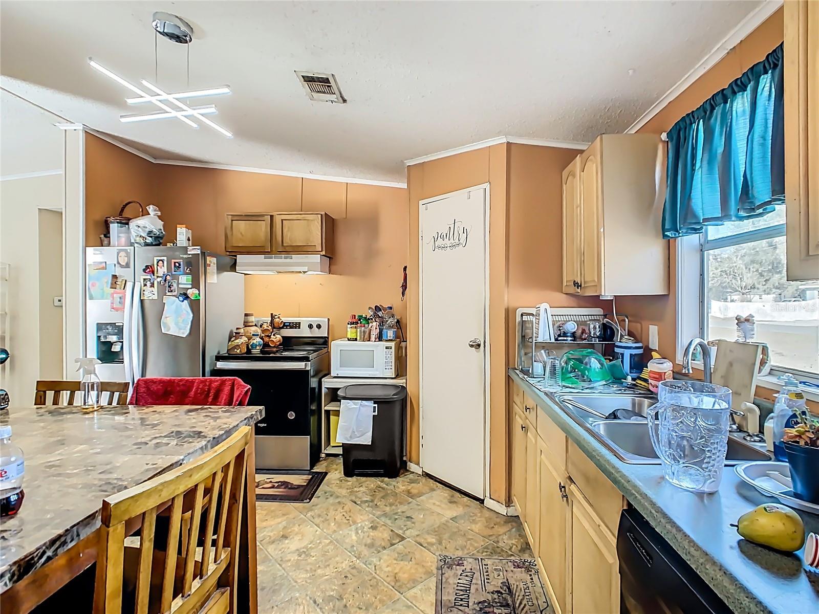 Image 12 of 50 For 4012 Shady Hammock Drive