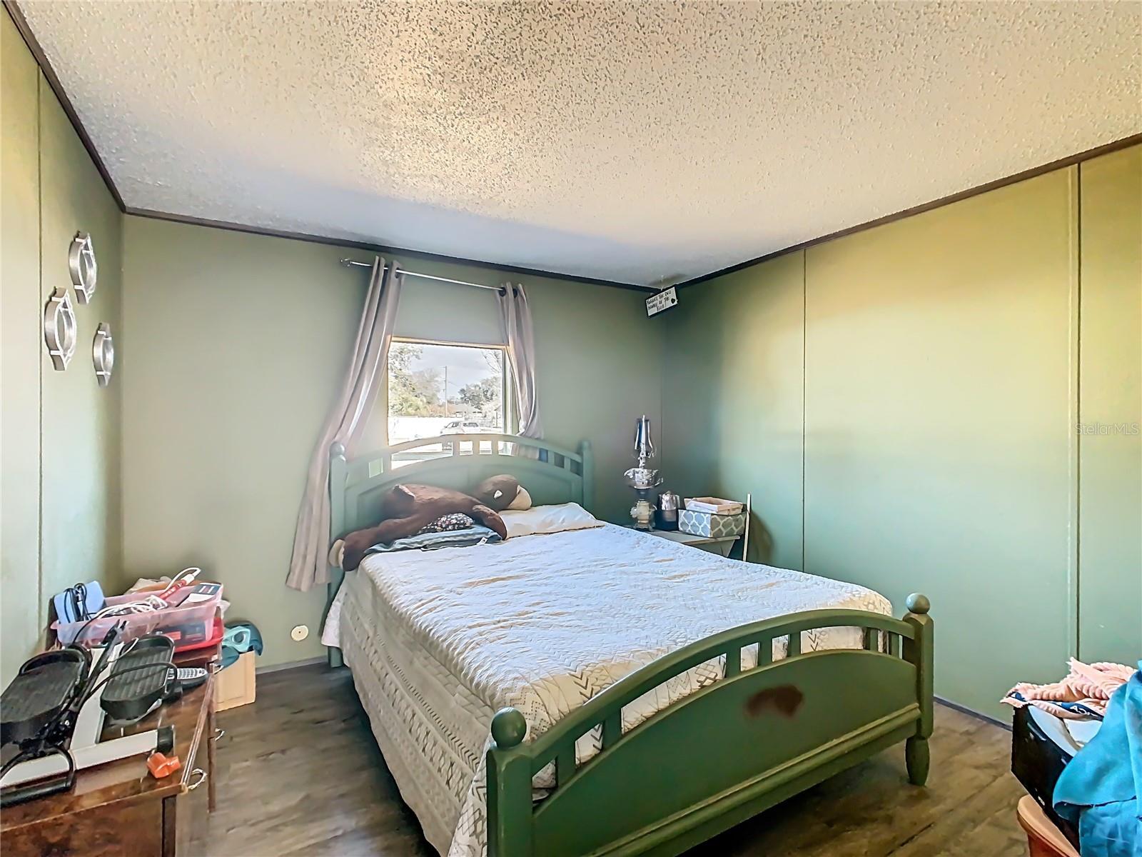 Image 23 of 50 For 4012 Shady Hammock Drive