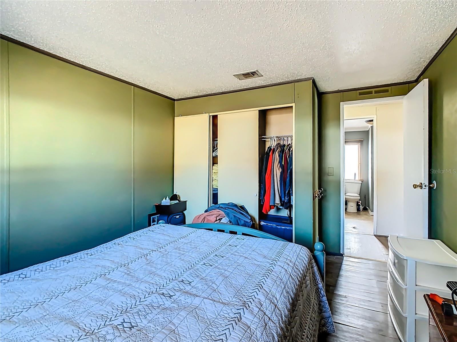 Image 24 of 50 For 4012 Shady Hammock Drive