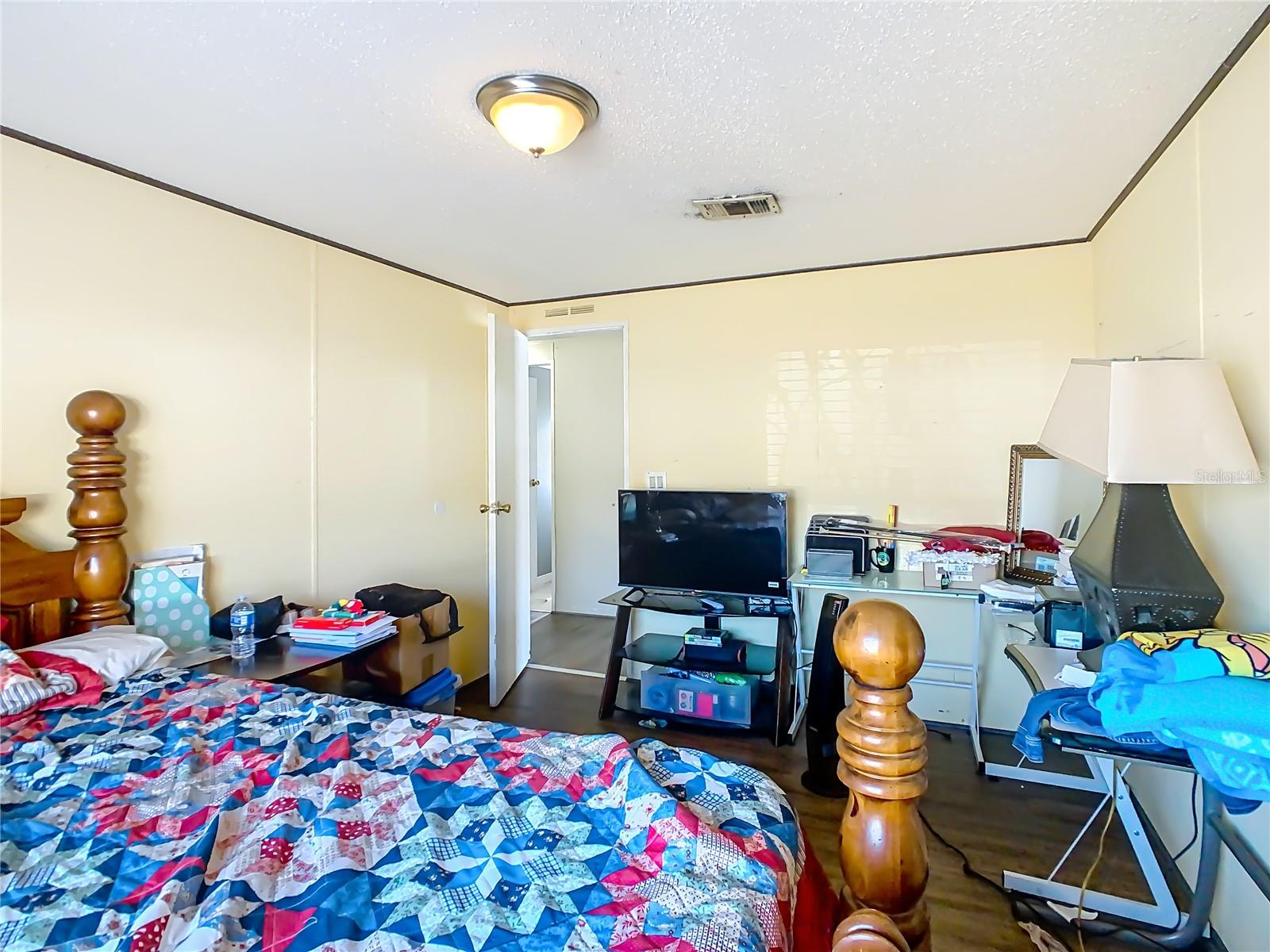 Image 27 of 50 For 4012 Shady Hammock Drive