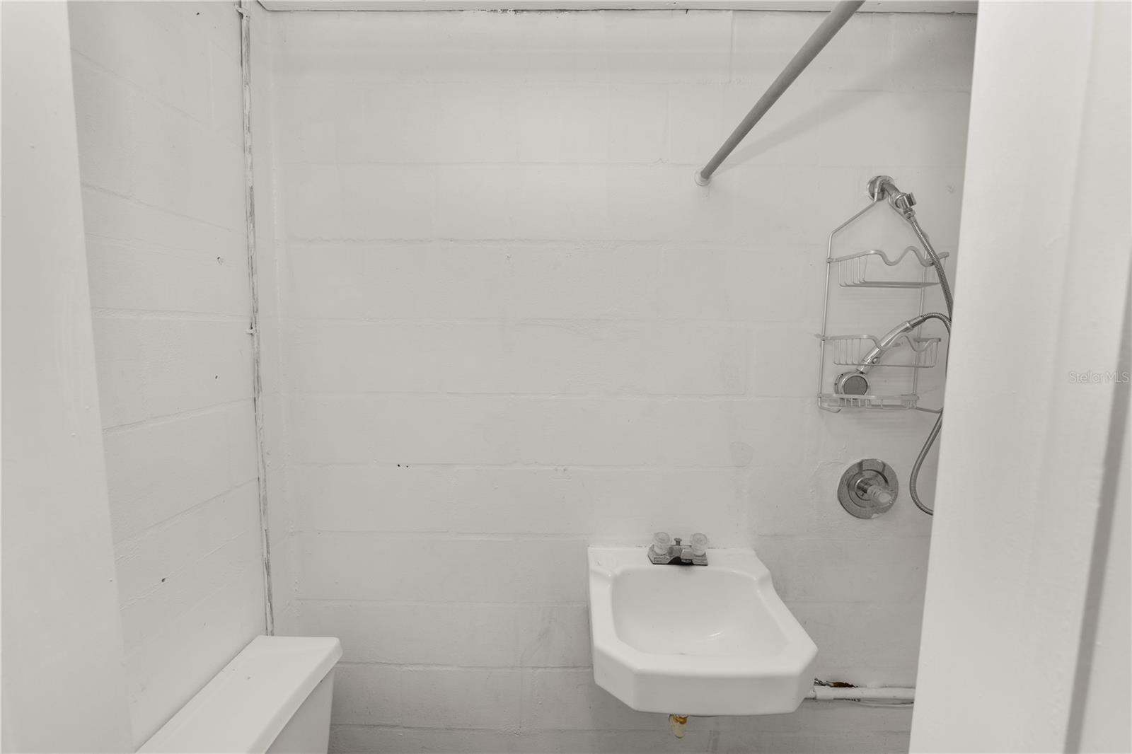 Image 17 of 29 For 4037 Grayton Drive