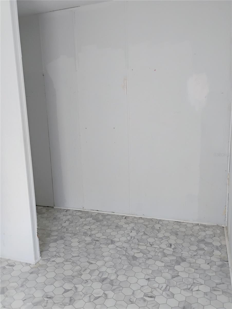 Image 16 of 31 For 701 Seminole Sand Road