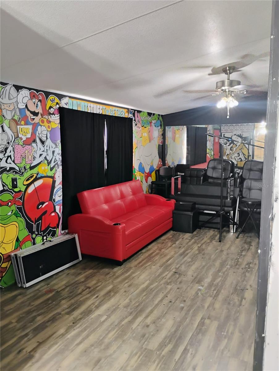 Image 18 of 31 For 701 Seminole Sand Road