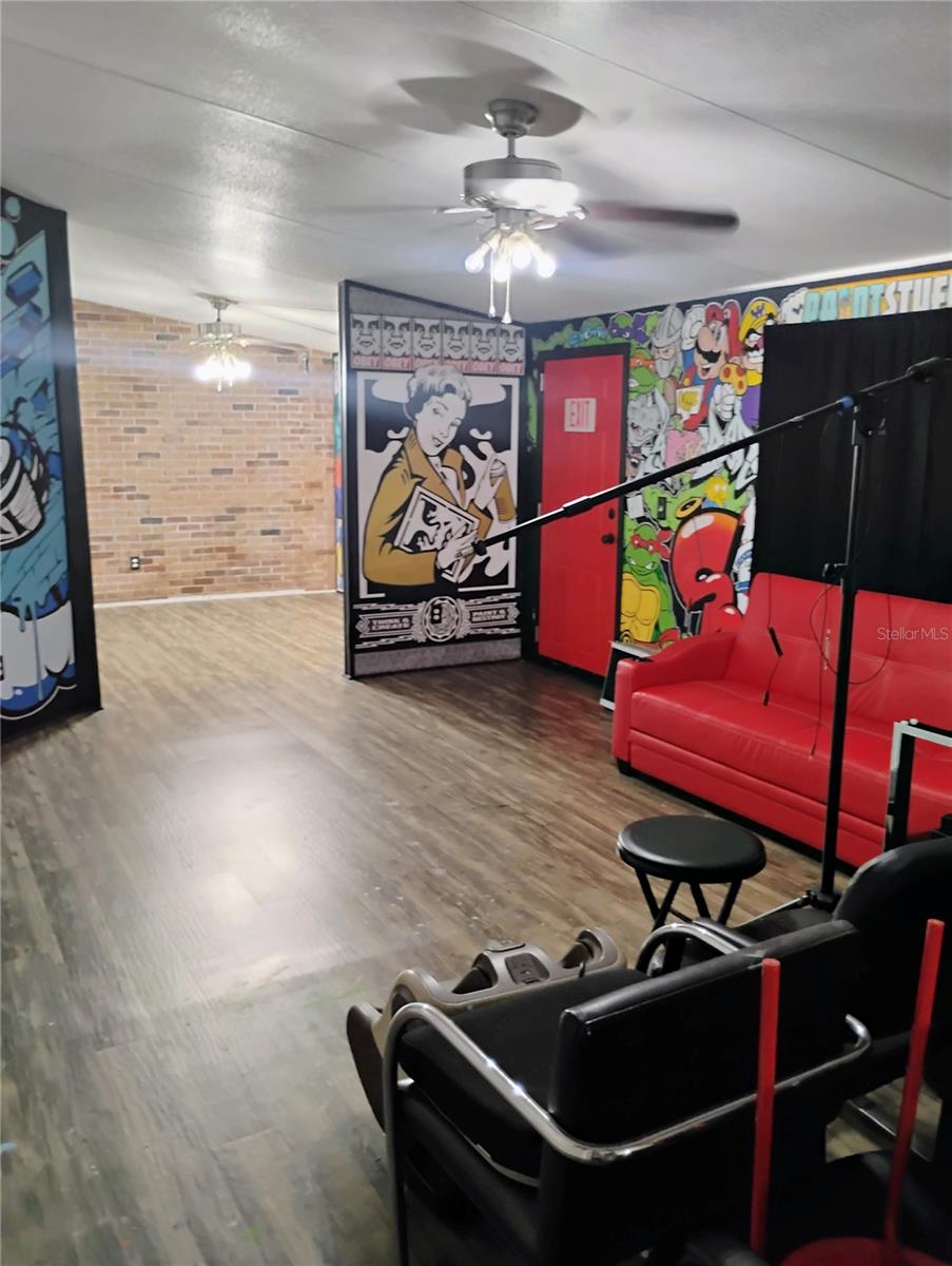 Image 19 of 31 For 701 Seminole Sand Road