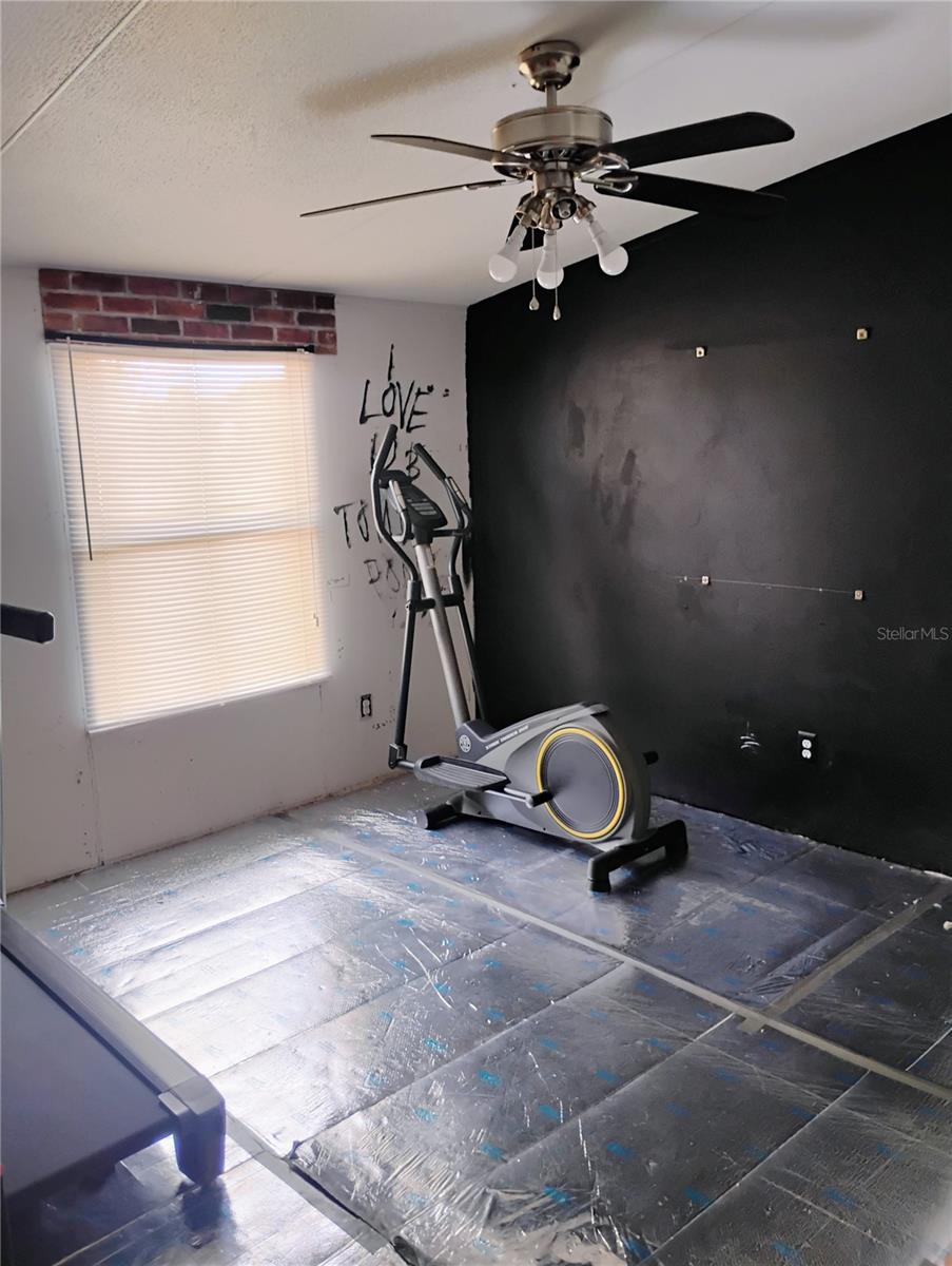 Image 20 of 31 For 701 Seminole Sand Road