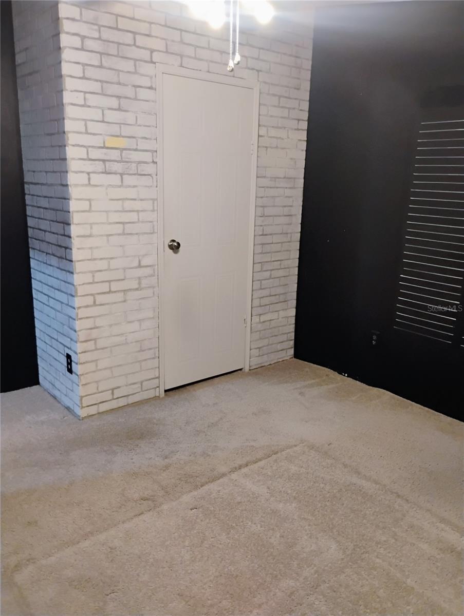 Image 24 of 31 For 701 Seminole Sand Road