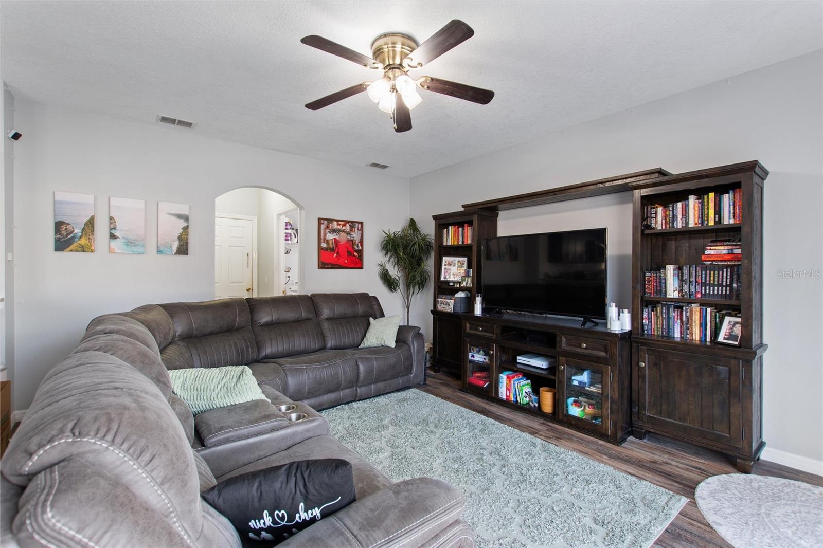 Image 12 of 37 For 401 Mallard Way