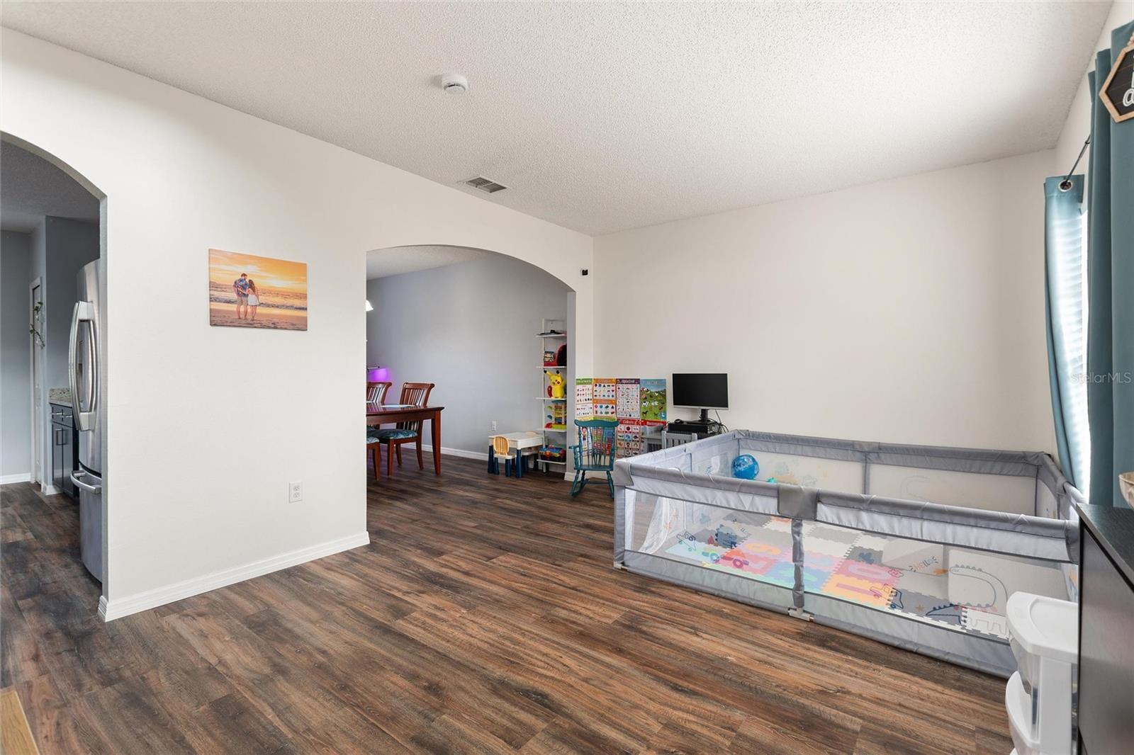 Image 15 of 37 For 401 Mallard Way