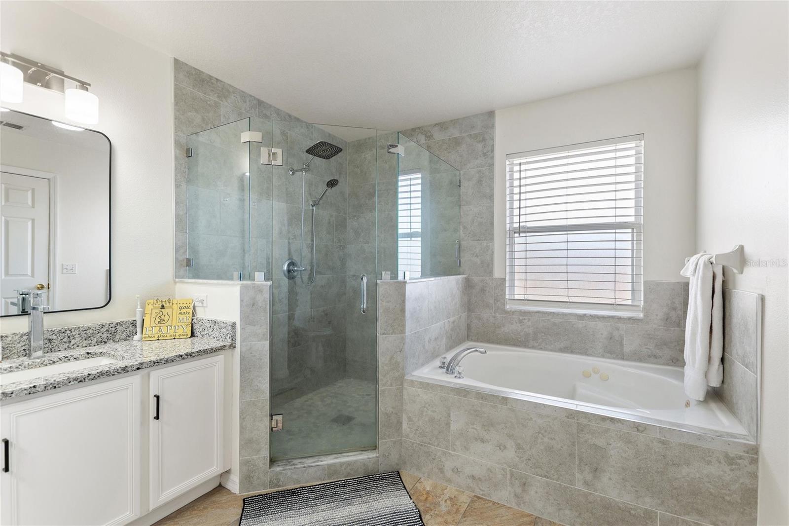 Image 24 of 37 For 401 Mallard Way