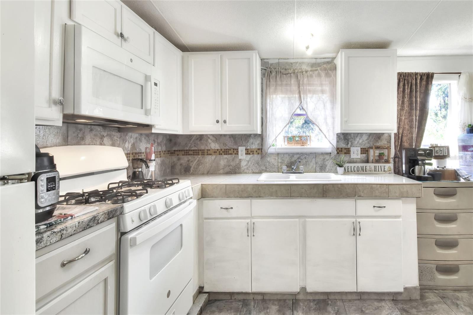 Image 18 of 50 For 730 Mcclellan Road