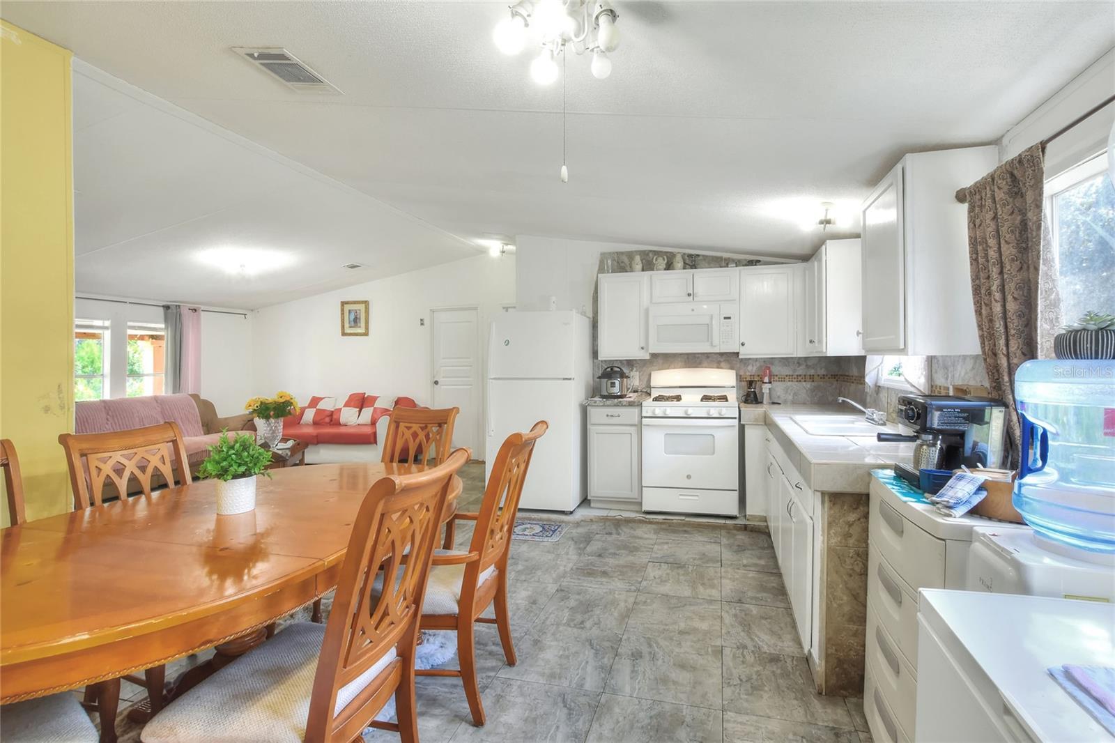 Image 22 of 50 For 730 Mcclellan Road