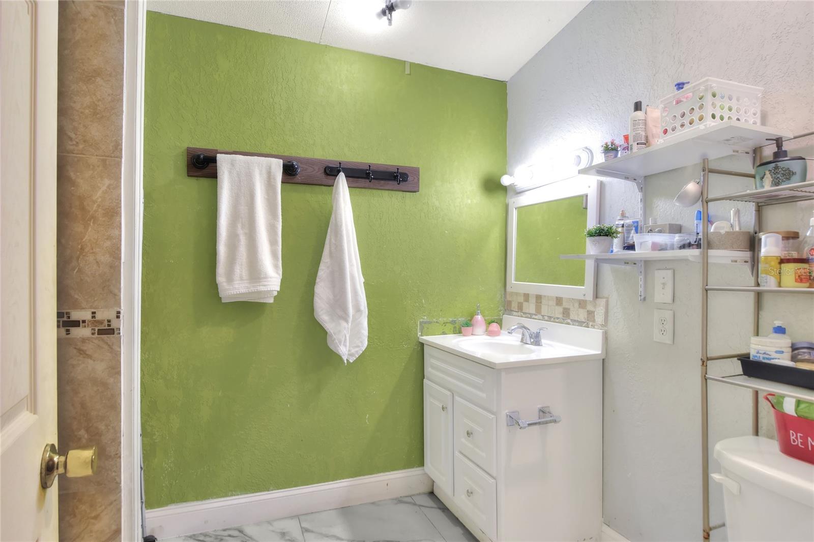 Image 30 of 50 For 730 Mcclellan Road