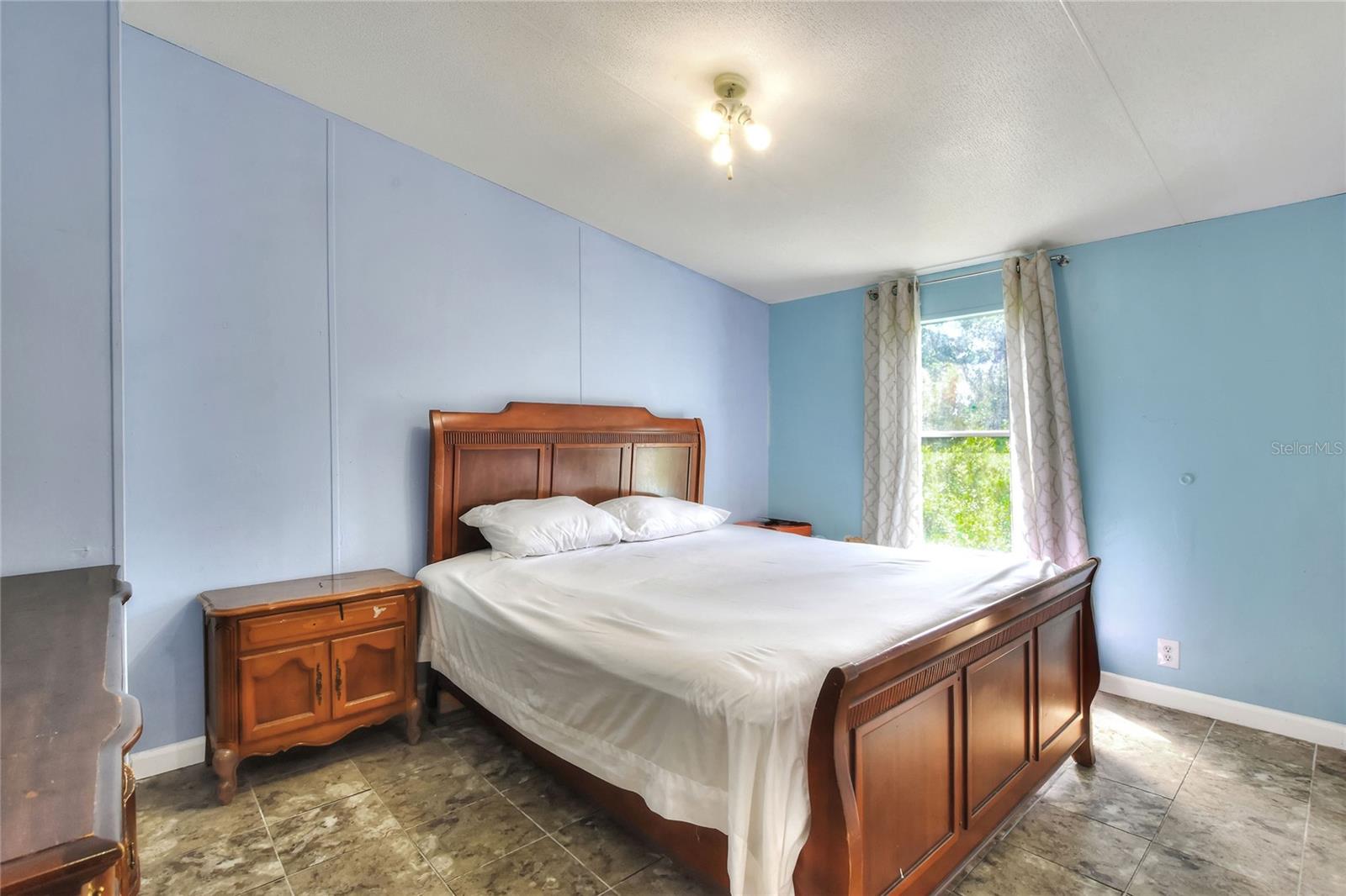 Image 34 of 50 For 730 Mcclellan Road