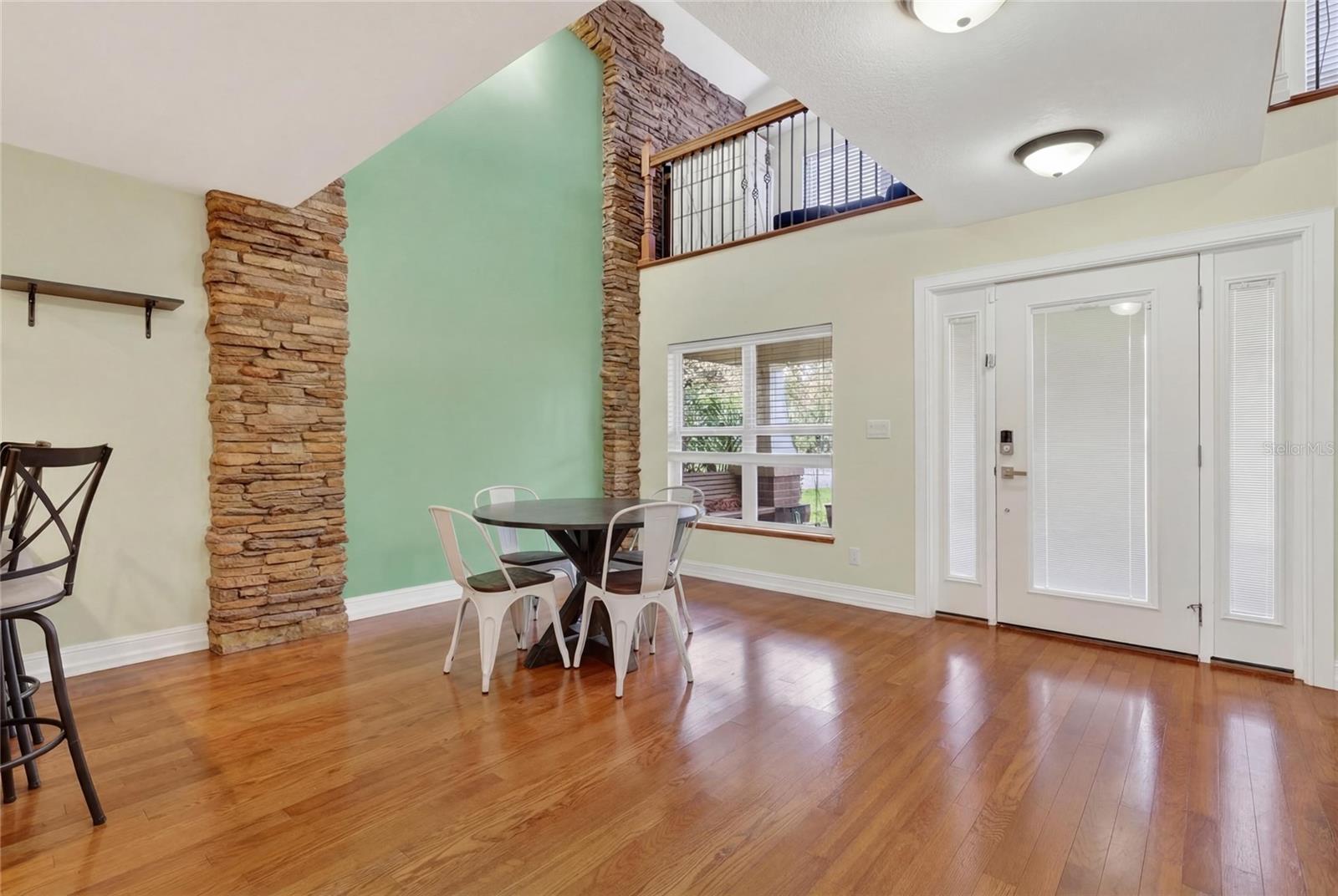 Image 19 of 69 For 532 Hunter Street