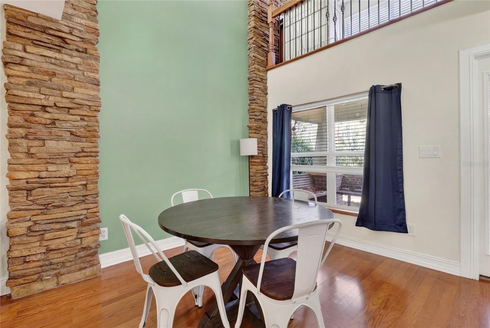 Image 20 of 69 For 532 Hunter Street