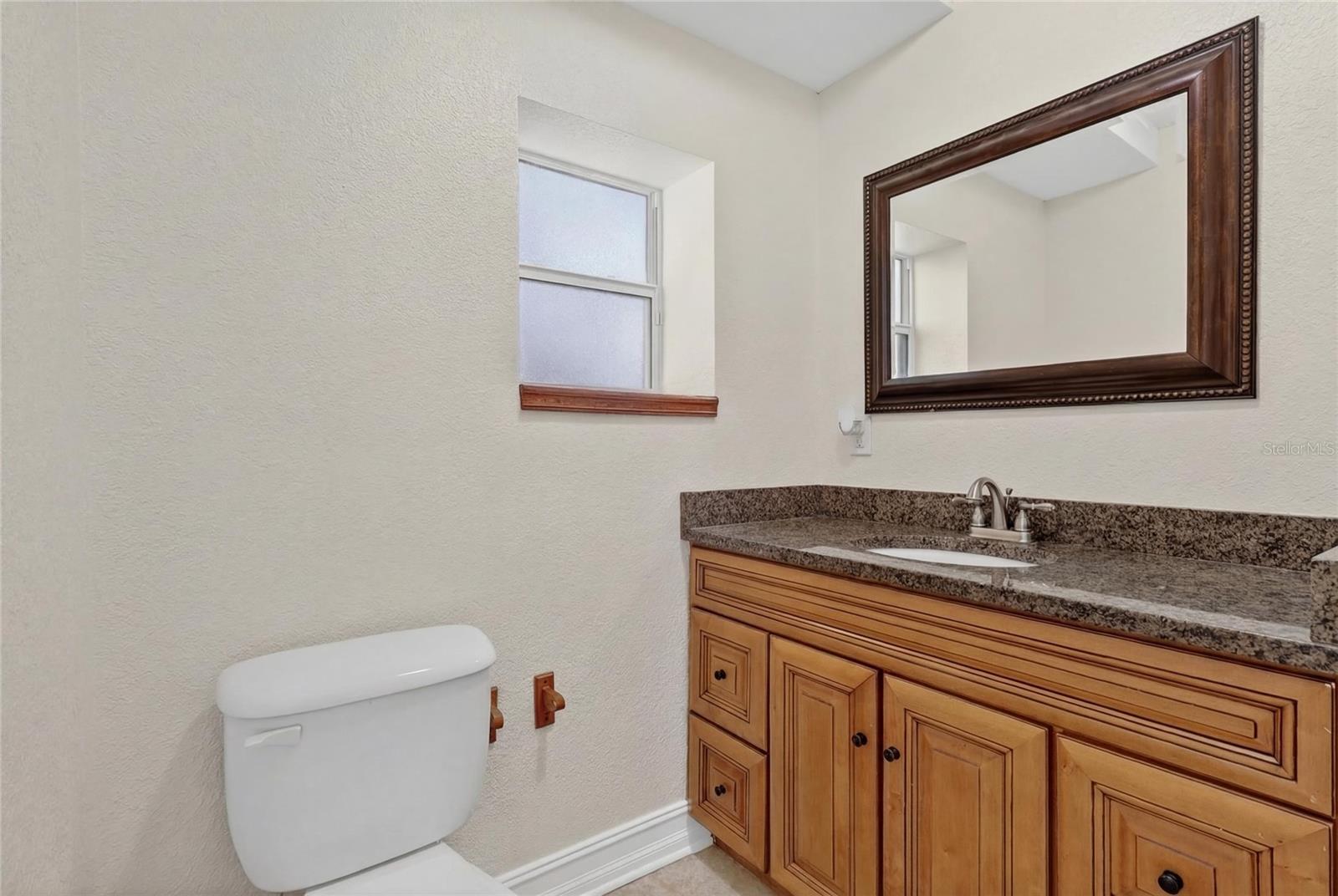 Image 32 of 69 For 532 Hunter Street