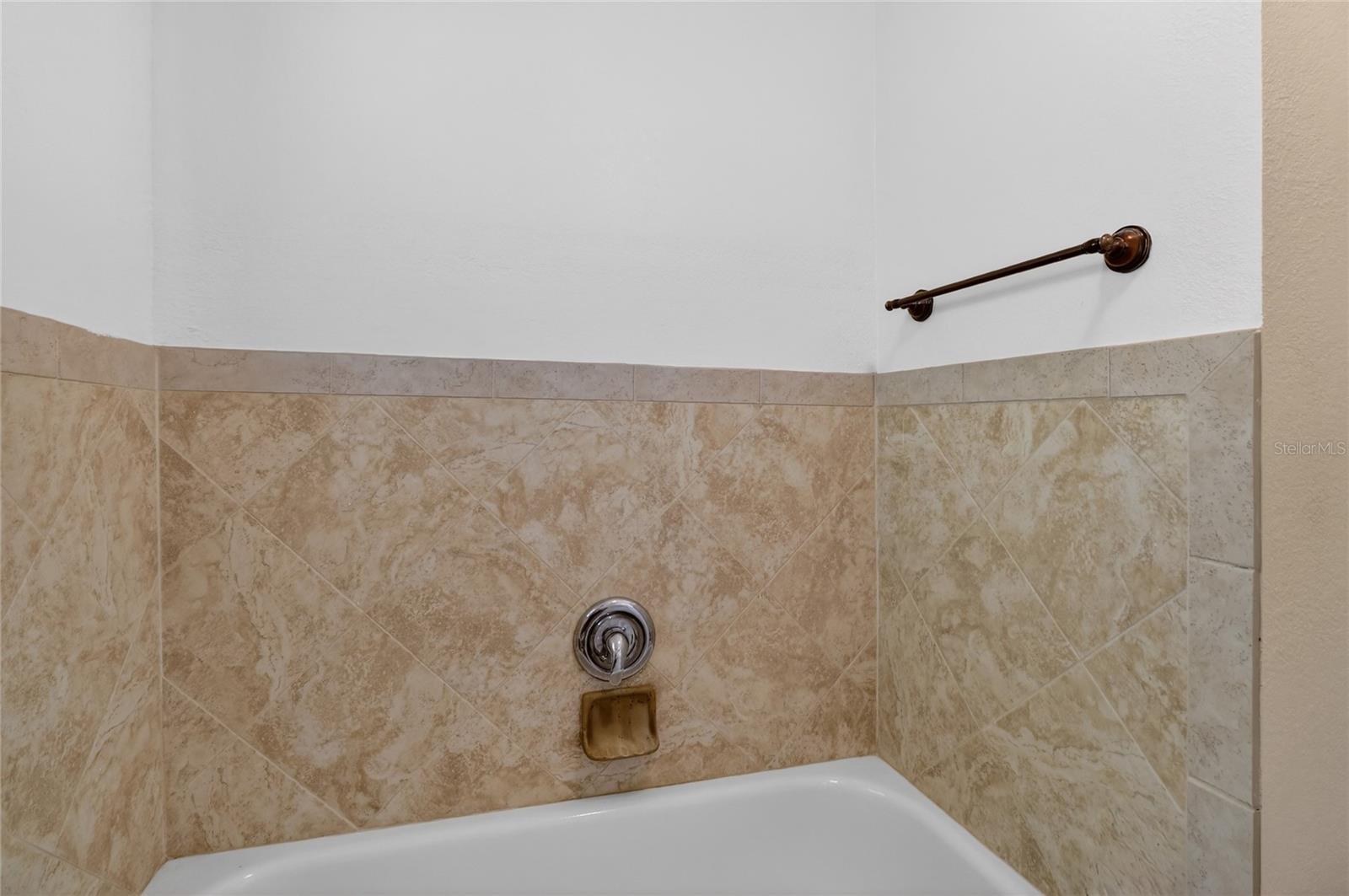 Image 45 of 69 For 532 Hunter Street