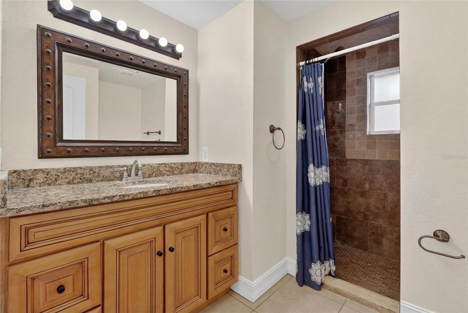 Image 47 of 69 For 532 Hunter Street