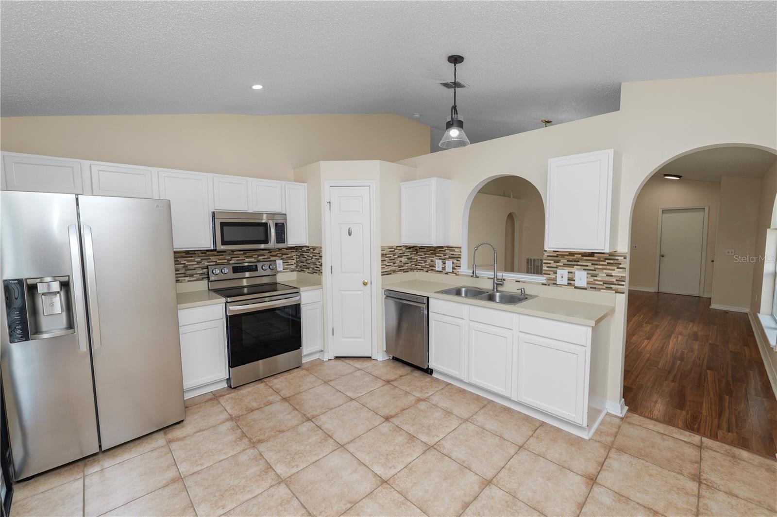 Image 11 of 34 For 10534 Opus Drive