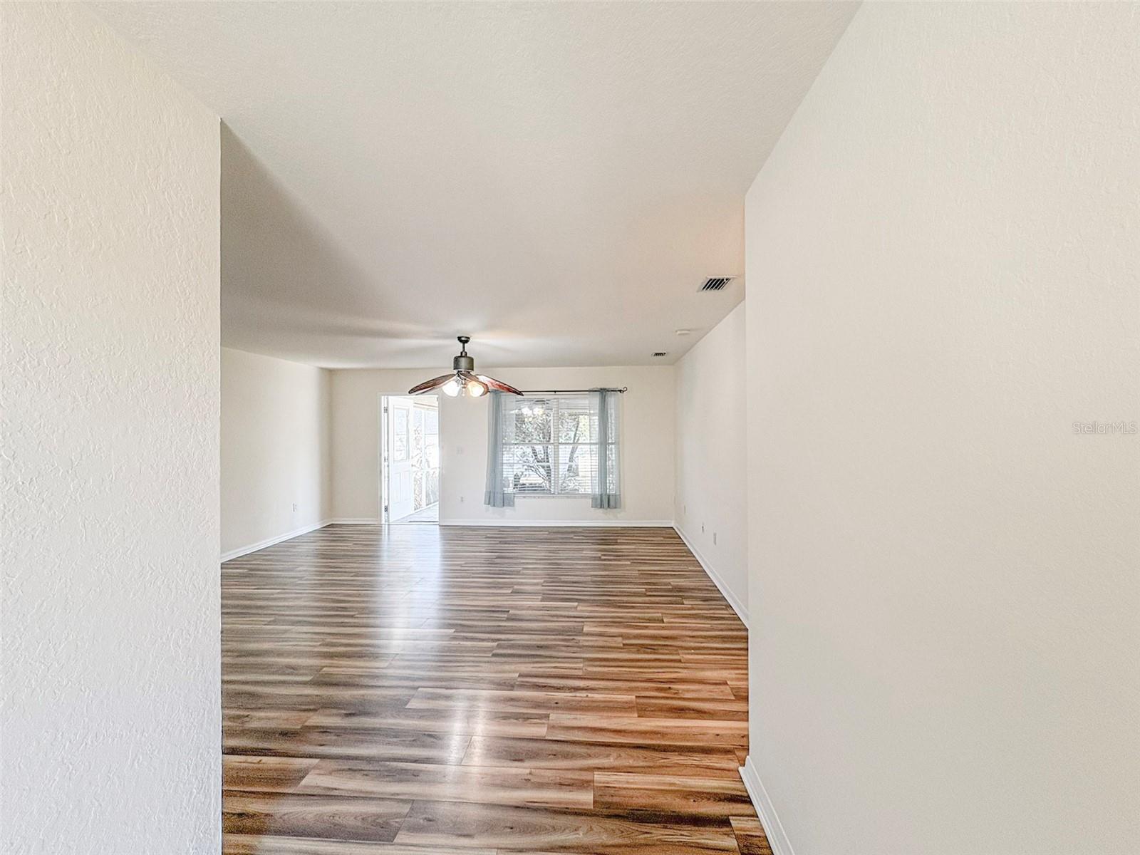 Image 4 of 30 For 8755 Fort Socrum Village Way