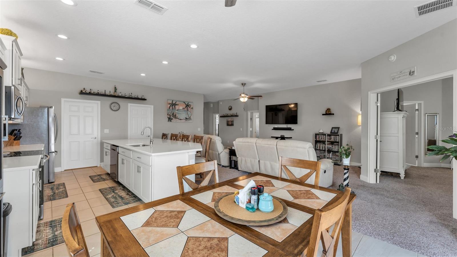 Image 16 of 53 For 4072 Shearwater Street