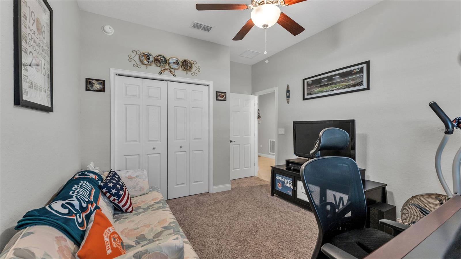 Image 20 of 53 For 4072 Shearwater Street