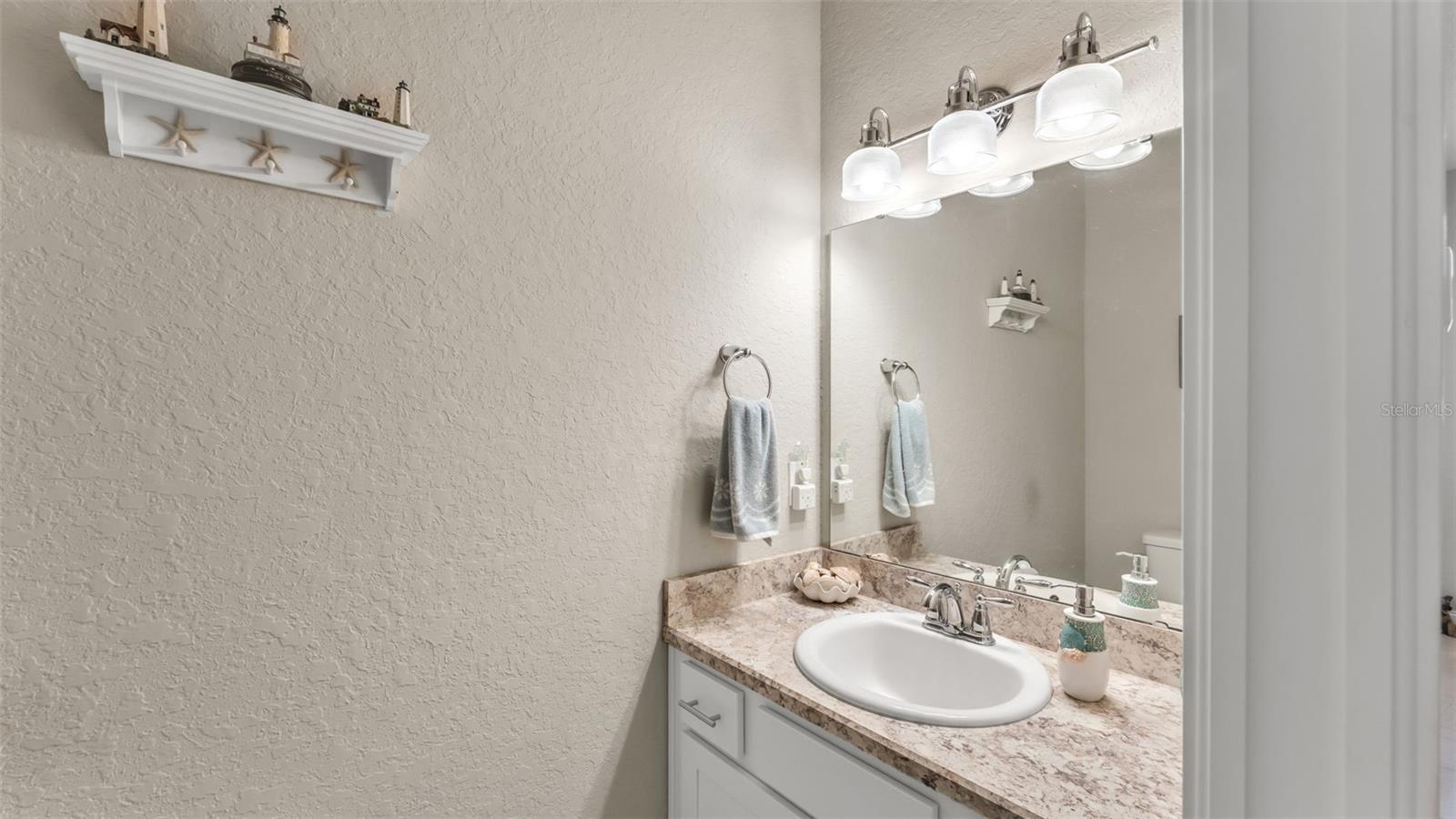 Image 21 of 53 For 4072 Shearwater Street