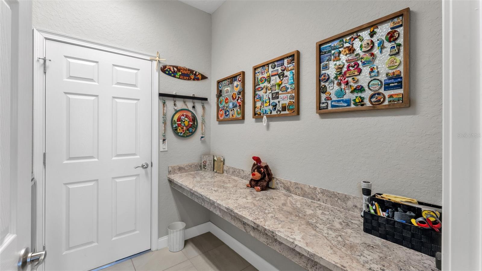 Image 37 of 53 For 4072 Shearwater Street