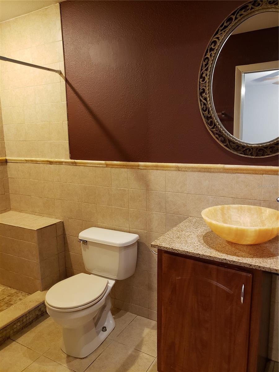 Image 15 of 30 For 5916 May Street