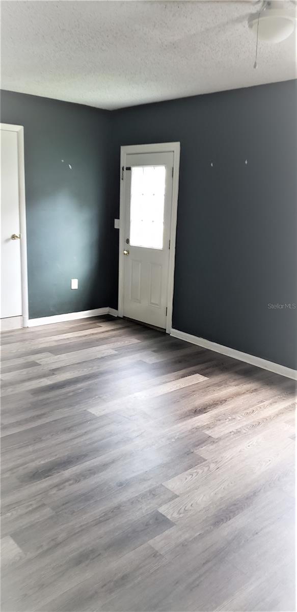 Image 17 of 30 For 5916 May Street