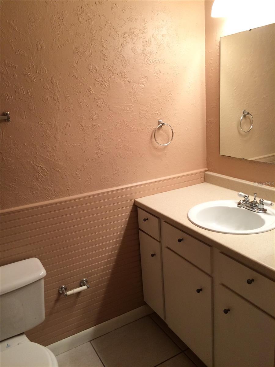 Image 22 of 30 For 5916 May Street