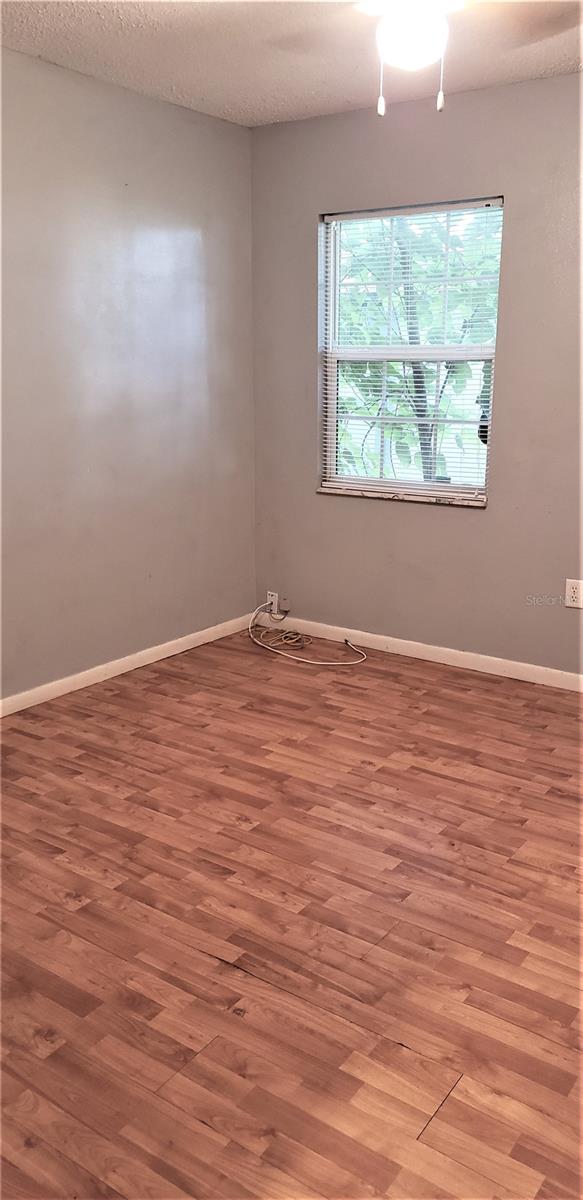 Image 23 of 30 For 5916 May Street