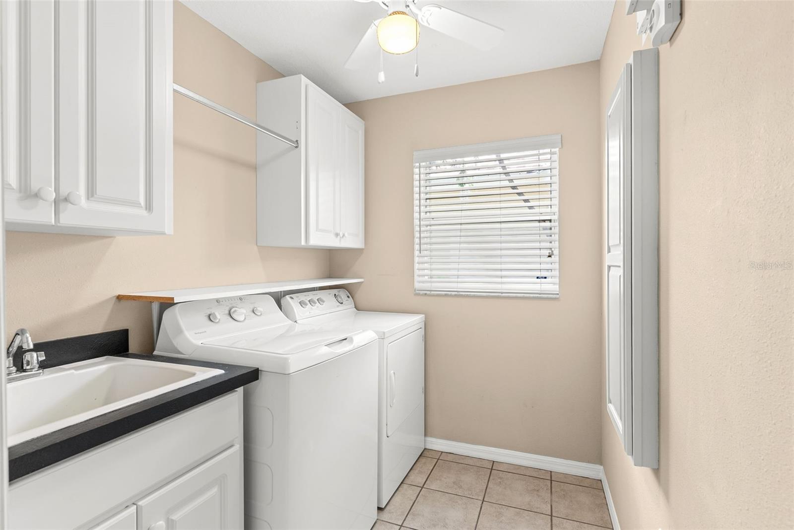 Image 32 of 62 For 3372 Turnberry Lane