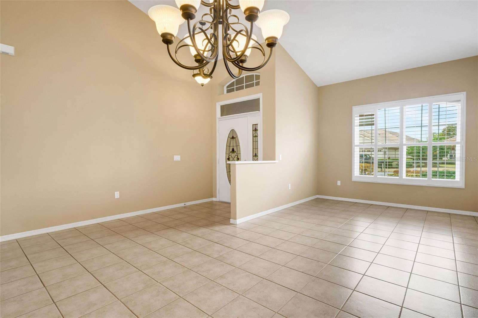 Image 6 of 62 For 3372 Turnberry Lane