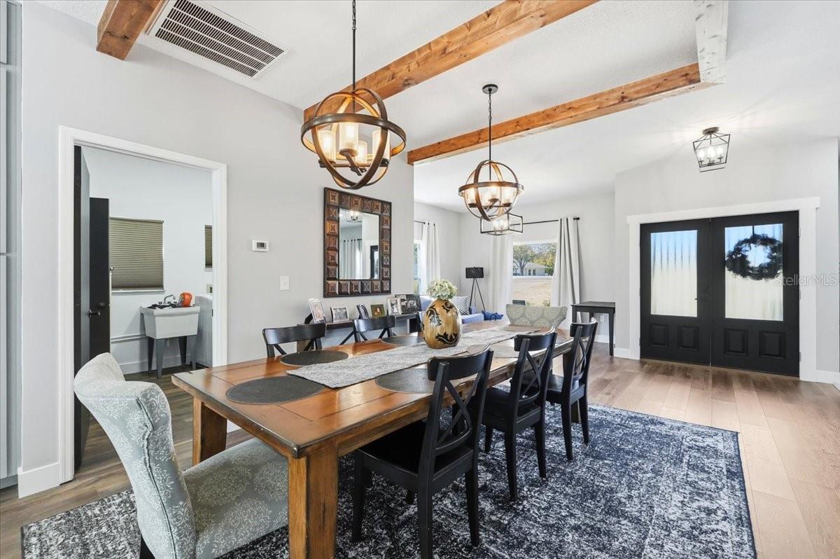 Image 11 of 64 For 5225 Glenmore Drive