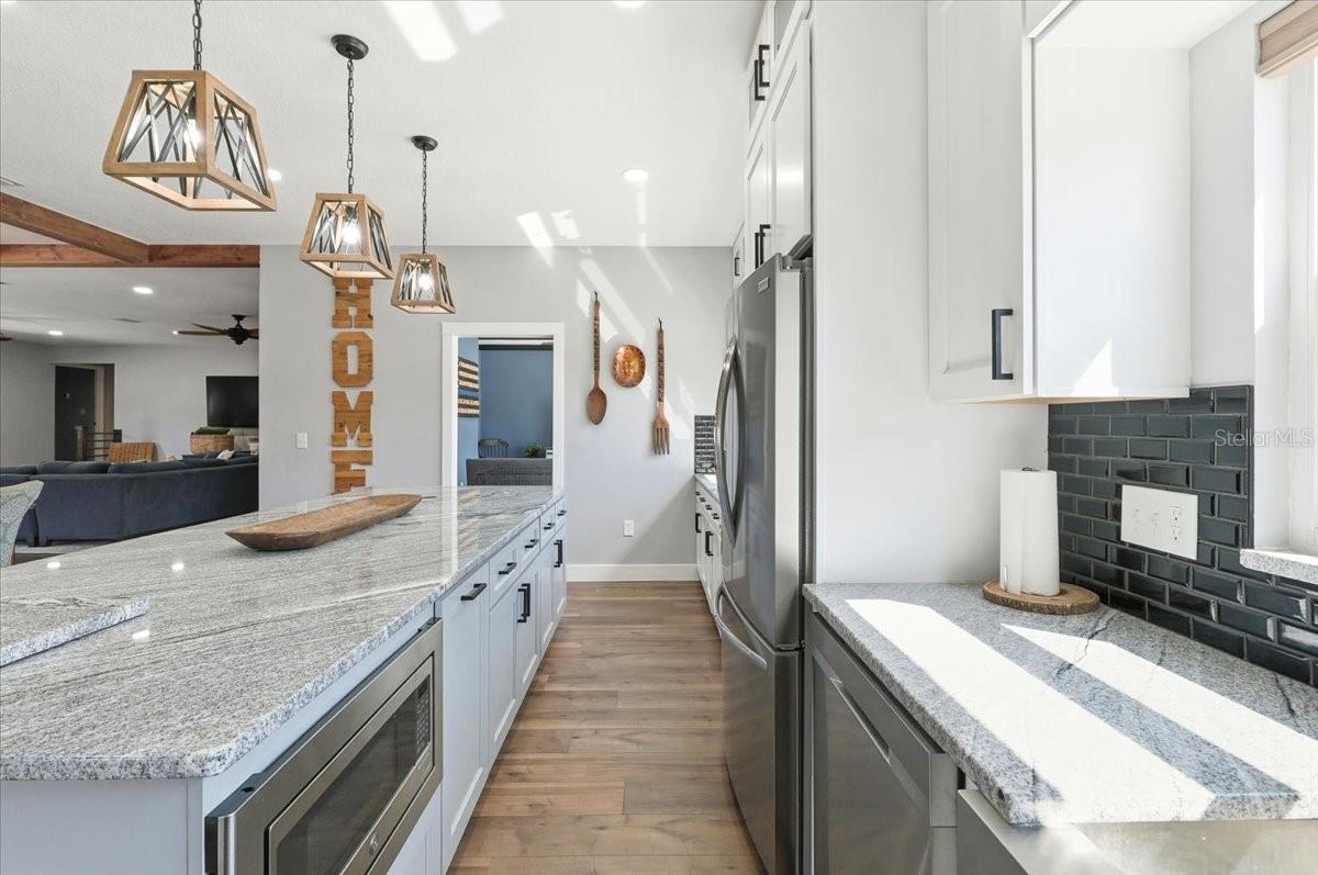 Image 15 of 64 For 5225 Glenmore Drive