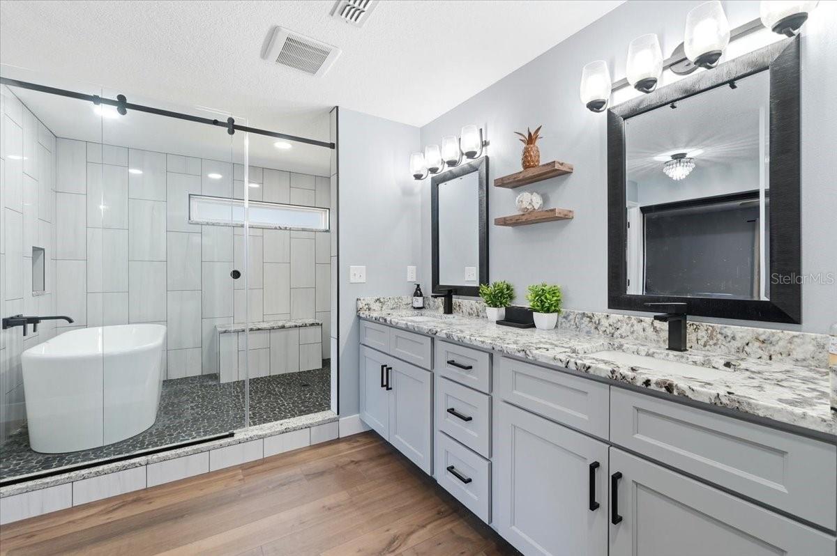 Image 25 of 64 For 5225 Glenmore Drive