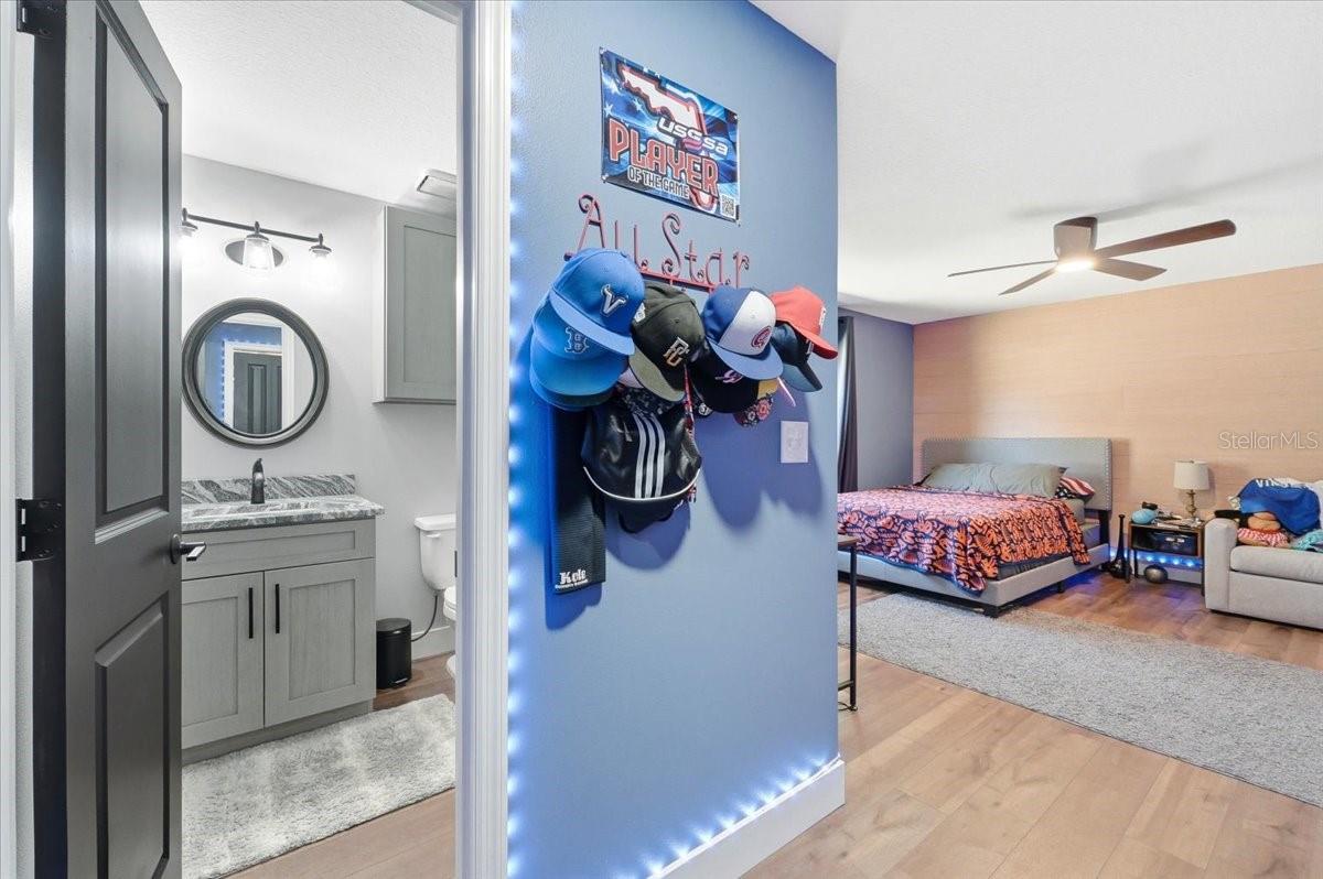 Image 31 of 64 For 5225 Glenmore Drive