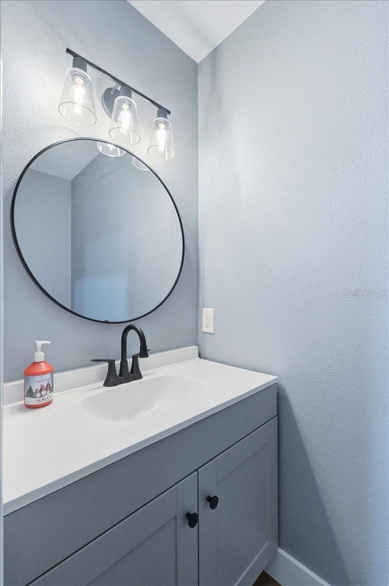 Image 33 of 64 For 5225 Glenmore Drive