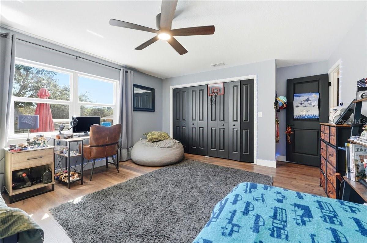 Image 35 of 64 For 5225 Glenmore Drive