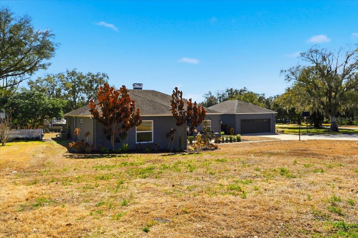 Image 53 of 64 For 5225 Glenmore Drive